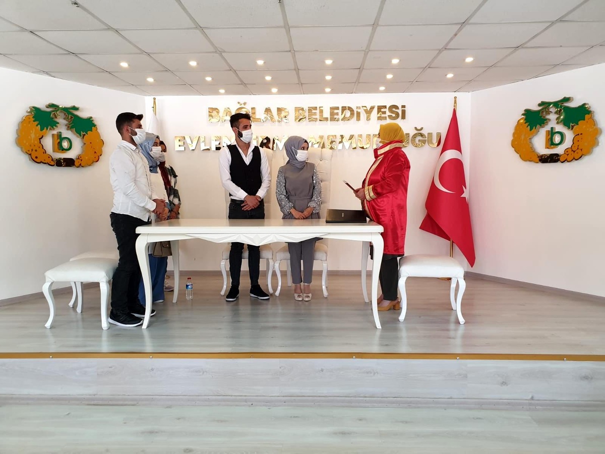 Diyarbakır\'da nikah işlemlerinde yoğunluk yaşandı