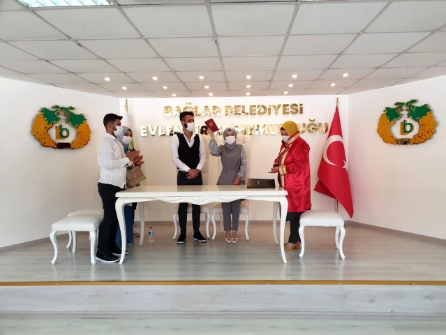 Diyarbakır'da nikah işlemlerinde yoğunluk yaşandı
