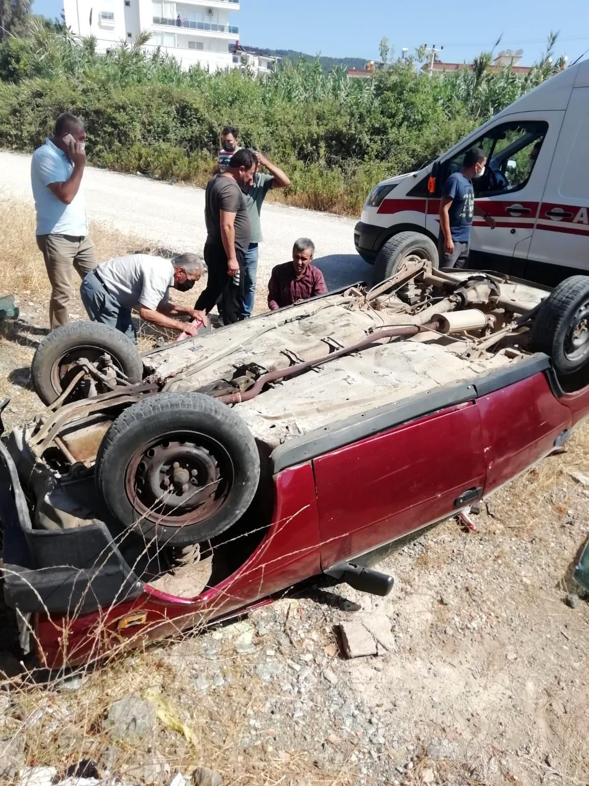 Araba şarampole devrildi: 1 yaralı