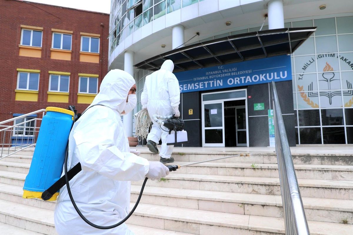 Başakşehir\'de LGS öncesi okullar dezenfekte edildi
