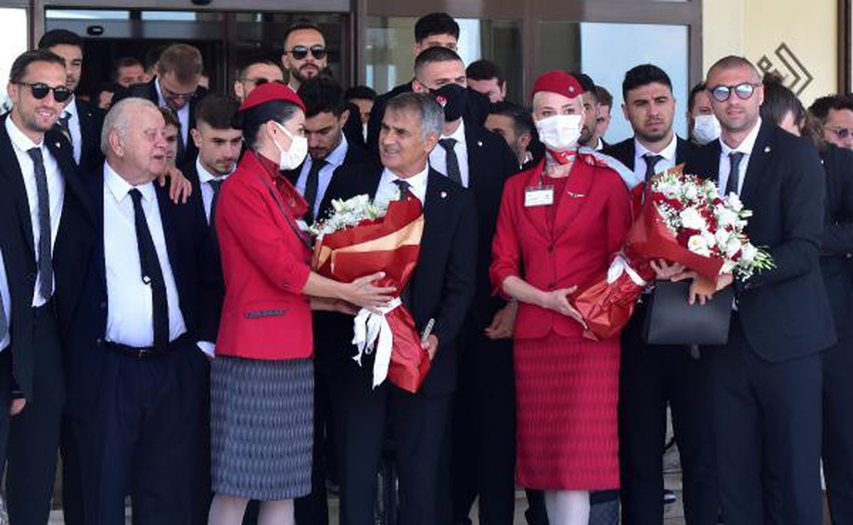 \'Bizim Çocuklar\'ın tarihi formayla Avrupa yolculuğu başladı