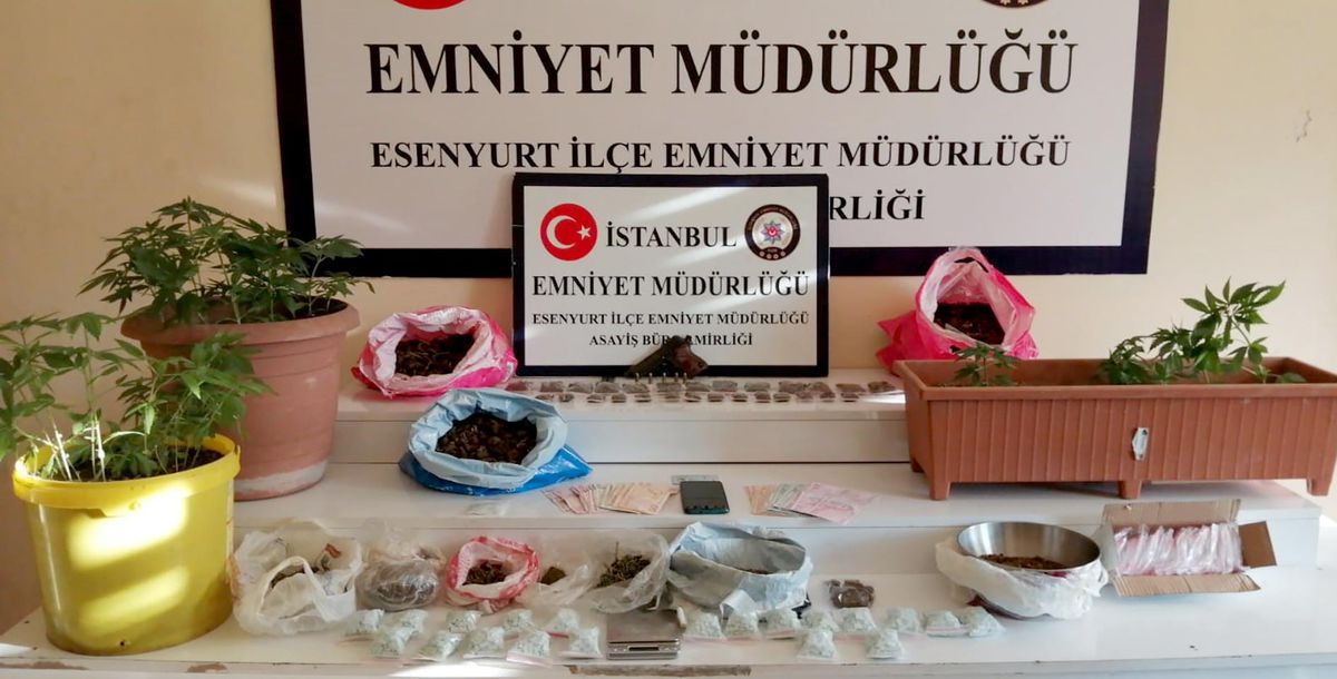 Esenyurt\'ta uyuşturucu sattığı iddia edilen şüpheli tutuklandı