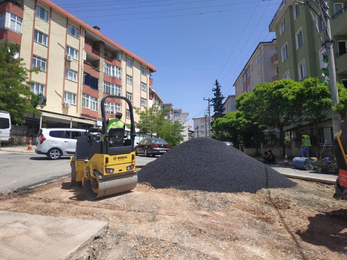 Gebze\'deki önemli caddelerde yol onarımı yapıldı