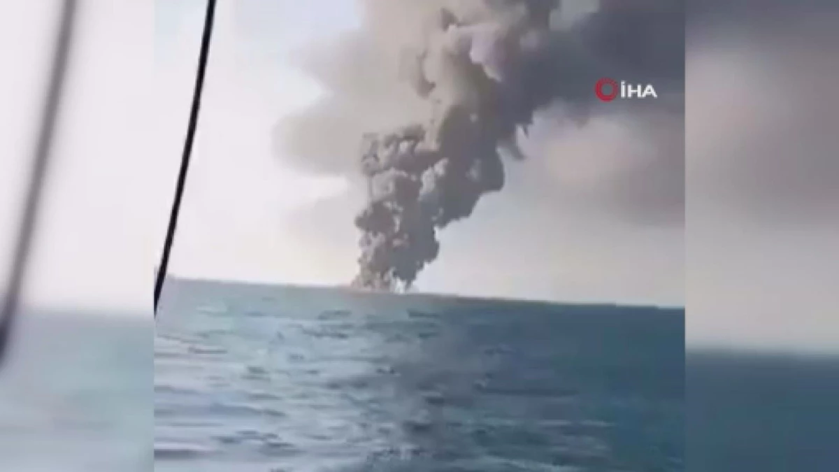 İran donanmasına ait Umman Denizi\'nde batan gemide 33 mürettebat yaralandı
