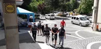 Polisin 'dur' ihtarına uymayan otomobilden uyuşturucu çıktı