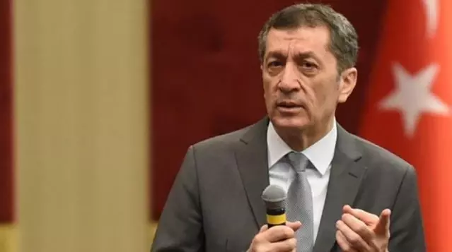 Son Dakika! Bakan Selçuk, Yeni eğitim yılı ne zaman başlayacak? sorusuna yanıt verdi: 1 Eylül'de okullar açılabilir Son Dakika! Bakan Selçuk, Yeni eğitim yılı ne zaman başlayacak? sorusuna yanıt verdi: 1 Eylül'de okullar açılabilir