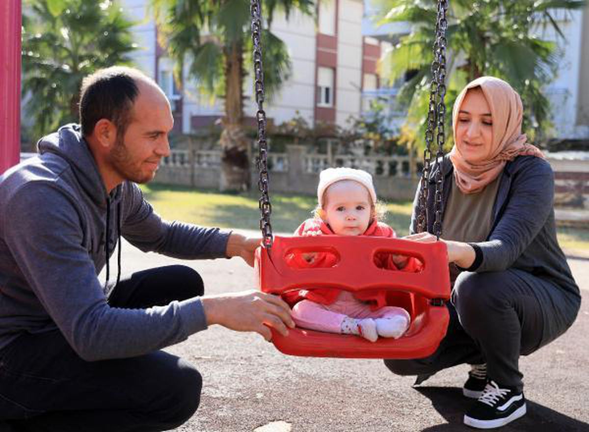 Tedavisi için 2.2 milyon dolar toplanan Asya bebek, umuda uçuyor