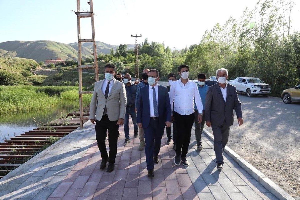 Vali Akbıyık: "Hakkari, Türkiye\'nin cennet köşelerinden birisidir"
