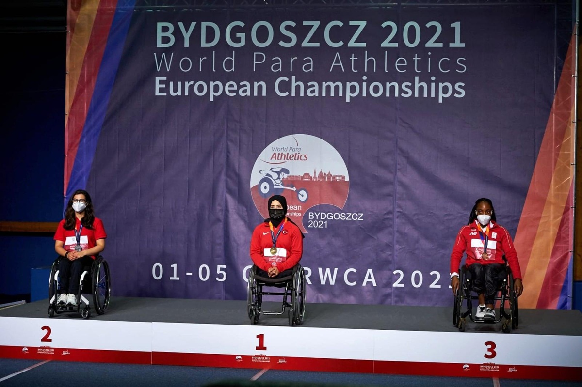 Bağcılarlı milli sporcular Avrupa\'da tarih yazıyor