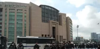 BOĞAZİÇİ ÜNİVERSİTESİ'NDE PROTESTO GÖSTERİSİ YAPAN 12 SANIK HAKİM KARŞISINA ÇIKTI