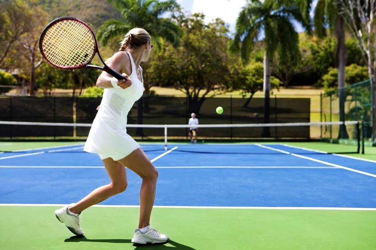 EBYÜ\'de tenis kursu