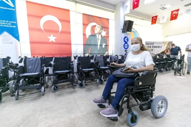 Engelsiz Yaşam parkı açıldı, 67 engelliye akülü araç dağıtıldı