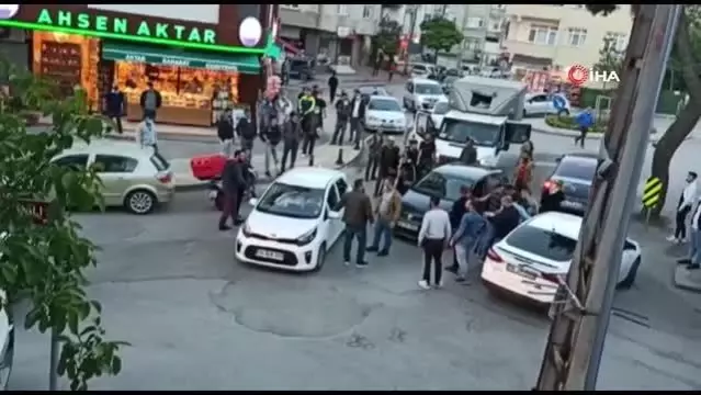 Pendik'te yol verme kavgasında Superman punchlı müdahale