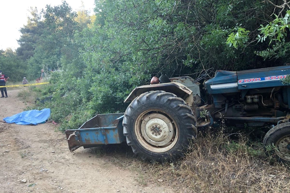 Son dakika gündem: Manisa\'da traktörün devrilmesi sonucu 1 kişi öldü