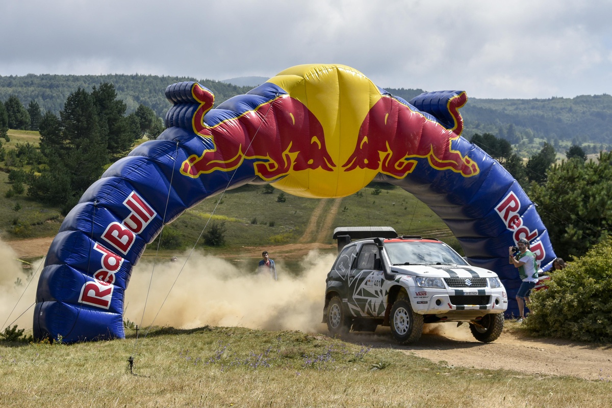 Off-road sporcuları Mert Becce ve Sertaç Tatar, Doğu Avrupa Baja Kupası\'nda yarışacak