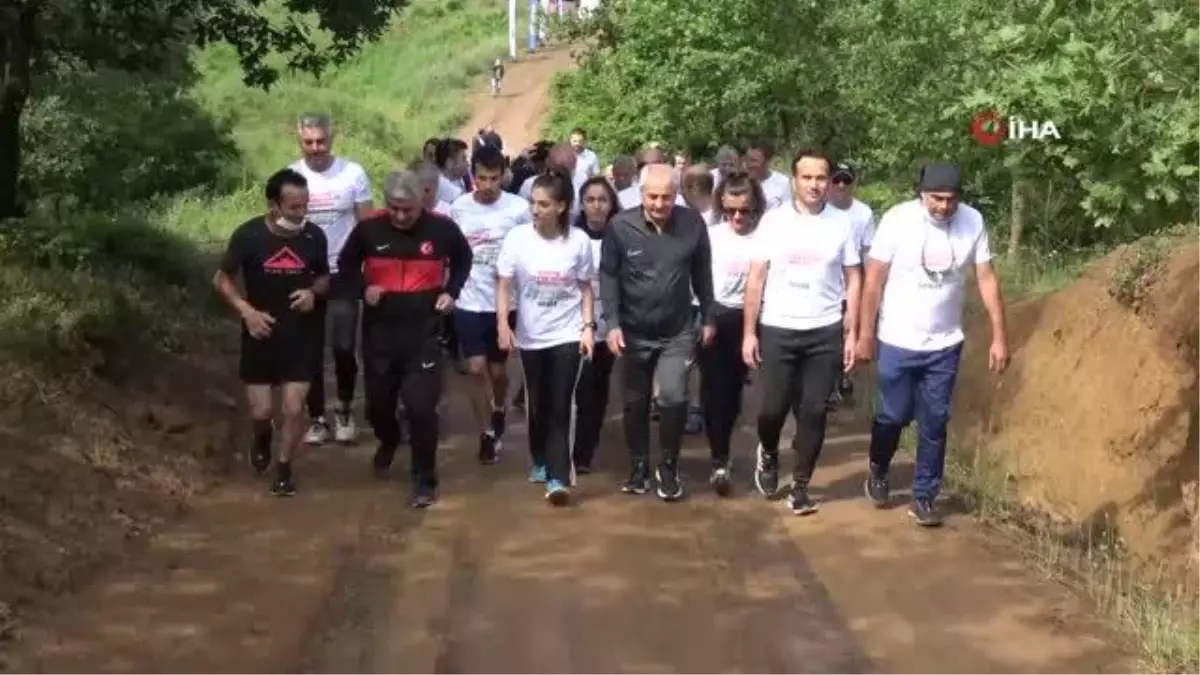 Önce yürüyüş yaptılar, sonra didik didik temizlediler