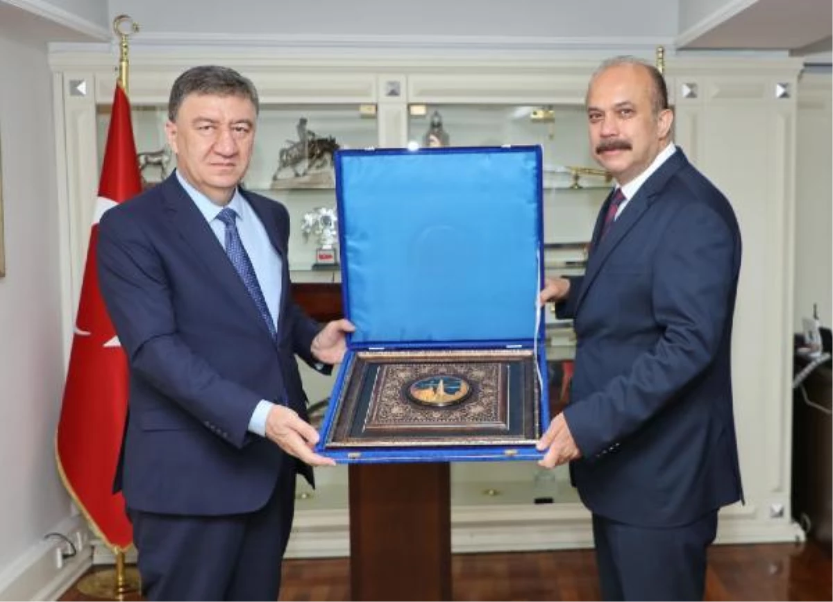 Özbek Bakan Bobojonov, İstanbul Emniyet Müdürü Aktaş\'ı ziyaret etti