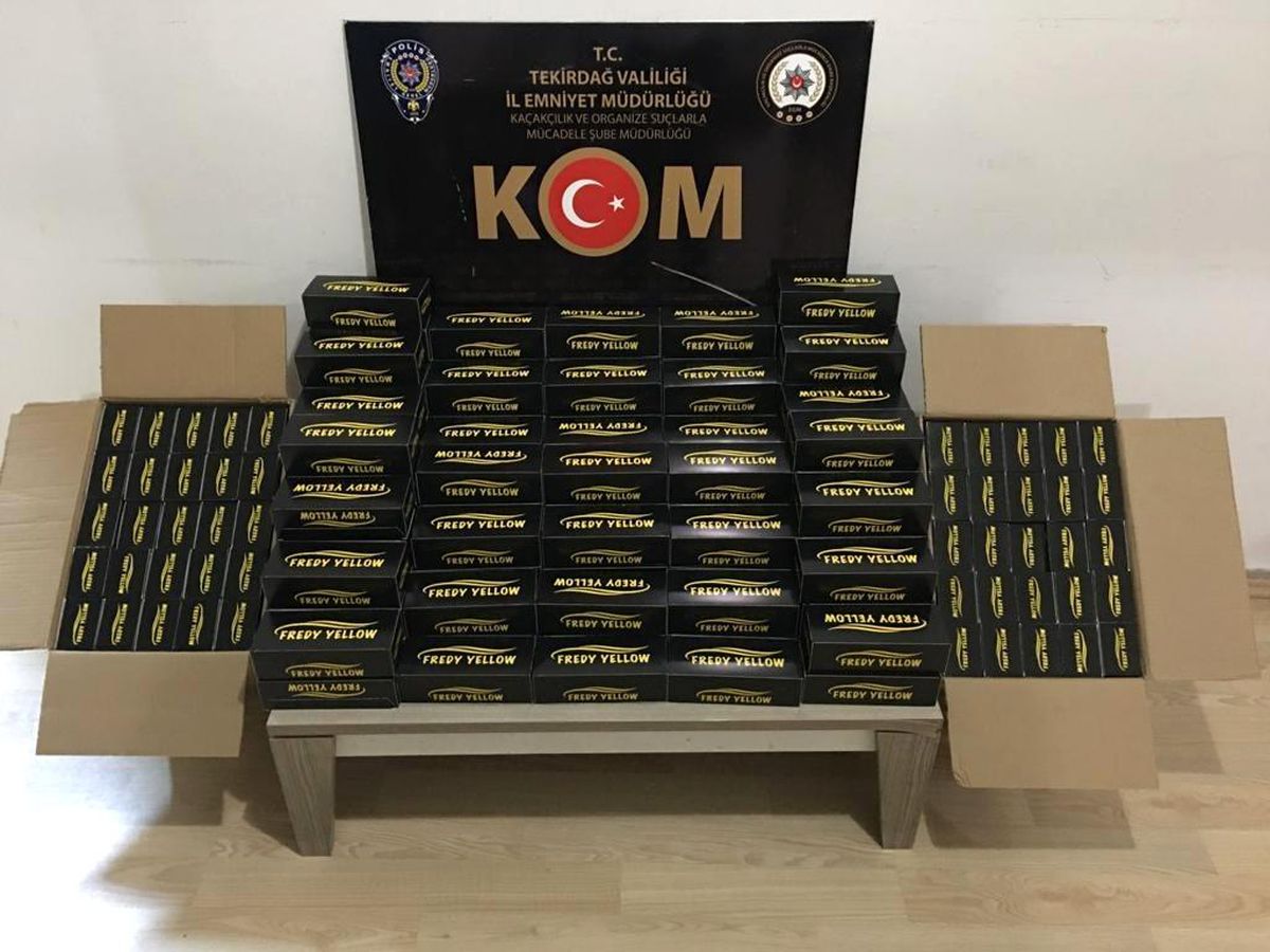 Şüpheli araçtan 50 bin adet bandrolsüz makaron çıktı