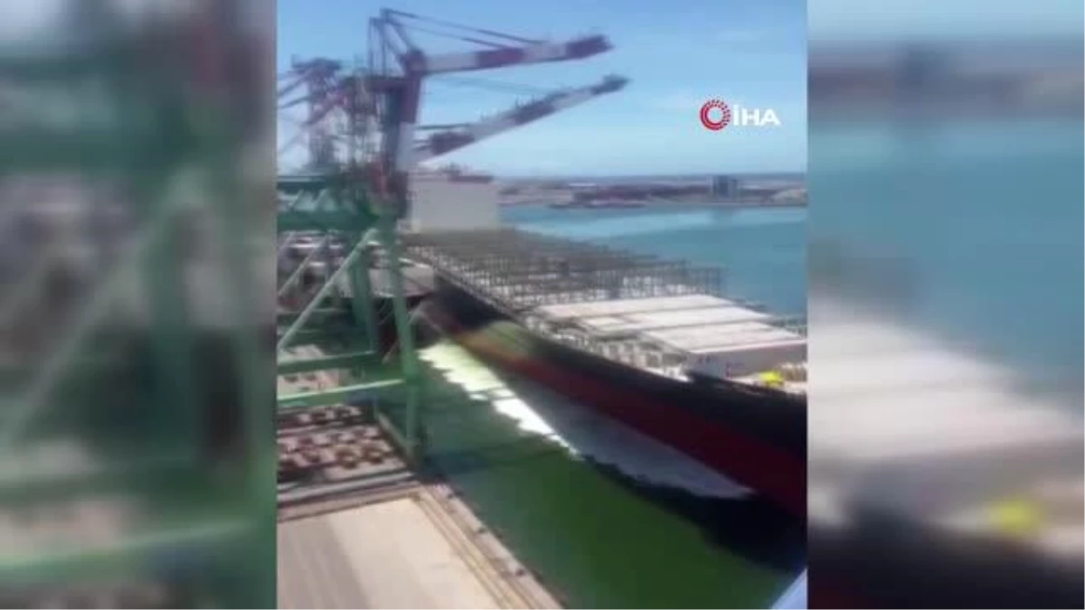 Tayvan\'ın Kaohsiung Limanı\'nda yük gemisi kazası: 1 yaralı