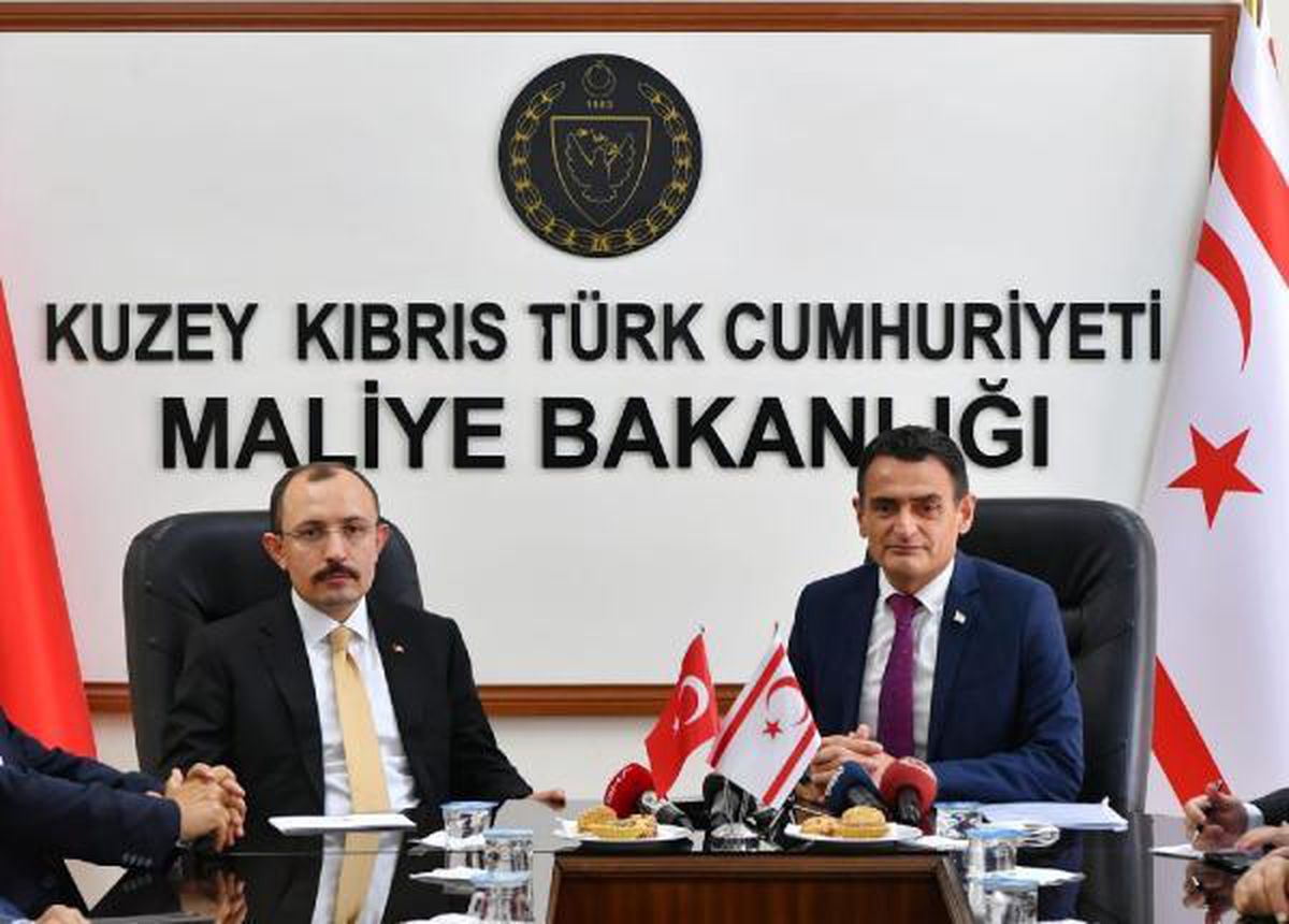 Son dakika haberi | Ticaret Bakanı Muş, KKTC Maliye Bakanı Oğuz ile görüştü