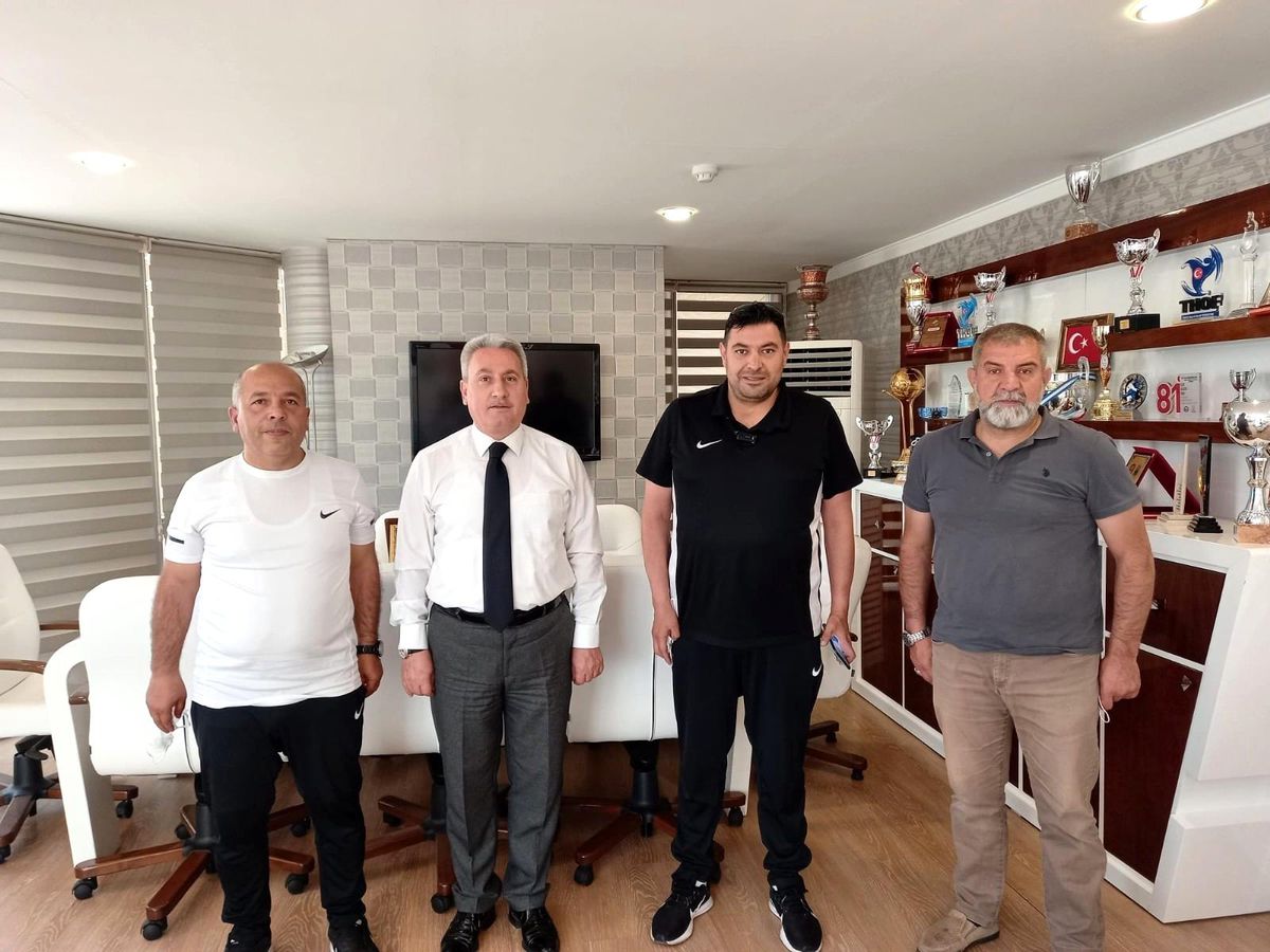 Amatör Futbolcular Derneği\'nden Taşkesenligil\'e ziyaret