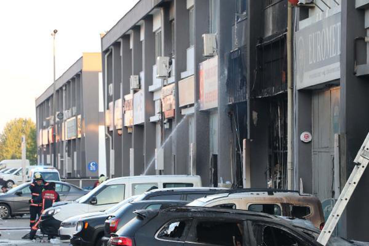 Ankara\'da iş merkezinde yangın (5)