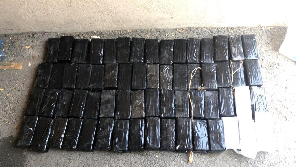 Batman\'da 1 milyon lira değerinde 305 adet kaçak cep telefonu ele geçirildi
