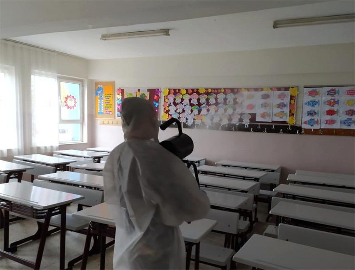 Bayrampaşa\'da LGS öncesi okullar dezenfekte edildi