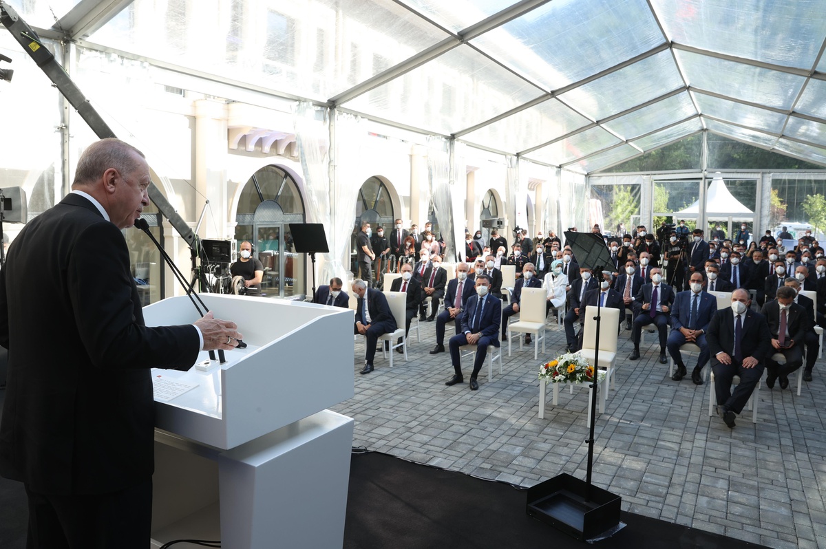 Cumhurbaşkanı Erdoğan: "Kuraklık Sigortası\'nda TARSİM devlet desteğini önümüzdeki yıla özel yüzde 70\'e, hasar ödeme oranını yüzde 80\'e çıkarıyoruz."