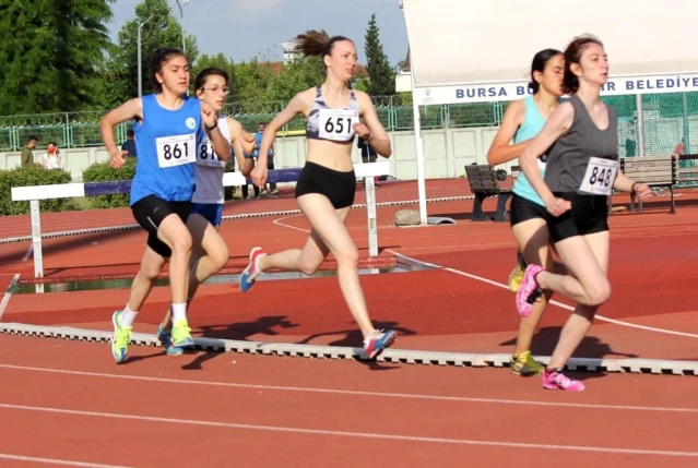İzmitli atletler Bursa'da tecrübe kazandı
