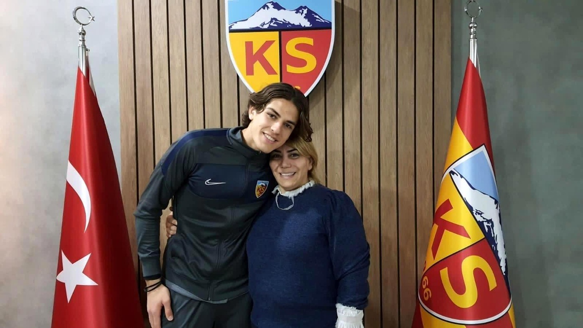 Kayserispor kalecisi Doğan Alemdar: "Hedefim Avrupa\'da oynamak"