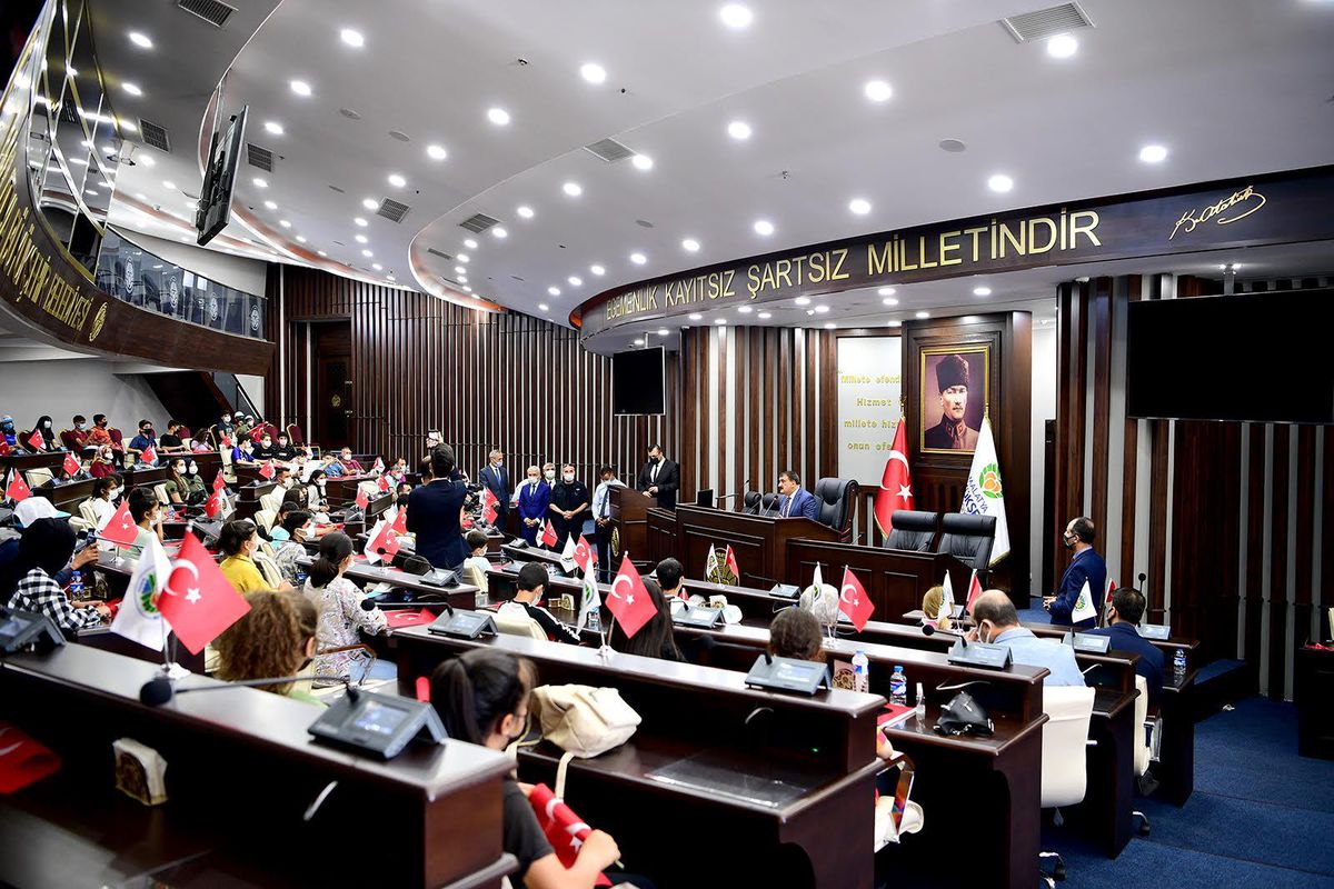 Malatya\'da, 19 Mayıs kompozisyon yarışmasında dereceye giren öğrenciler ödüllerini aldı