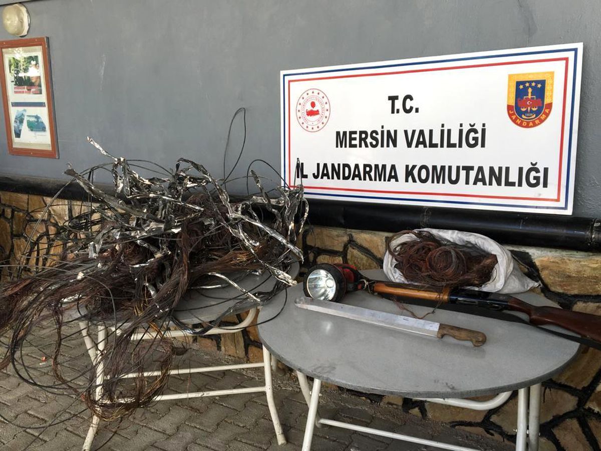 Mersin\'de kablo hırsızları yakalandı