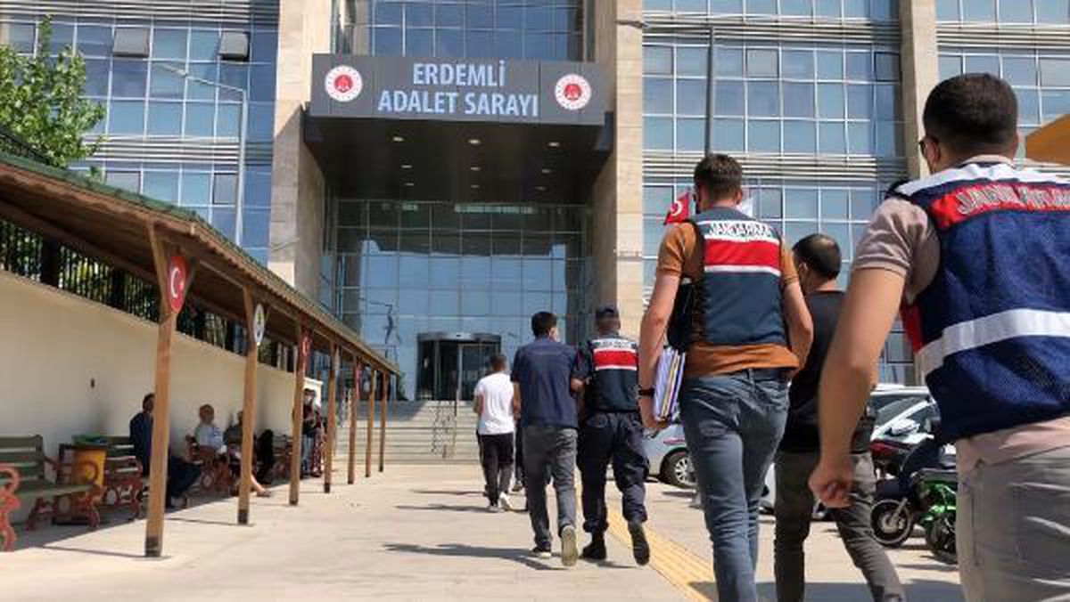 Mersin\'de yasa dışı bahis operasyonu: 9 gözaltı