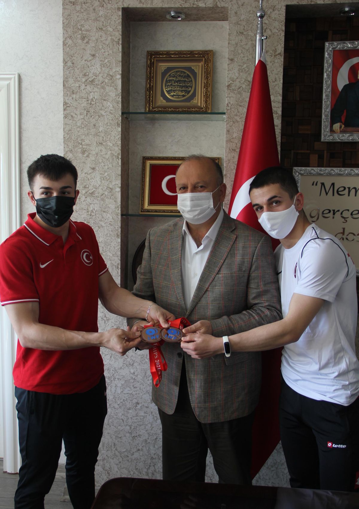 Ordu\'da başarılı sporcular altınla ödüllendirildi