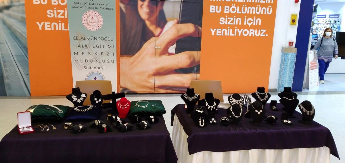 Sultanbeyli Kaymakamlığının Halk Eğitim Kampanyasında hedefi 90 bin kursiyer