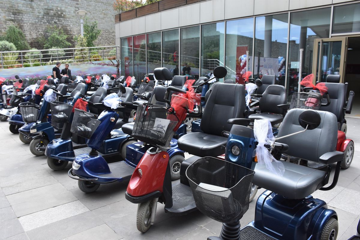 Trabzon\'da 106 adet engelli araç dağıtıldı
