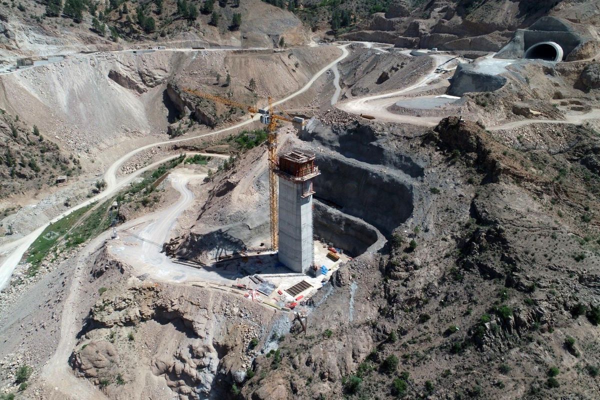 Artvin\'de yol inşaatında kaza: 1 ölü