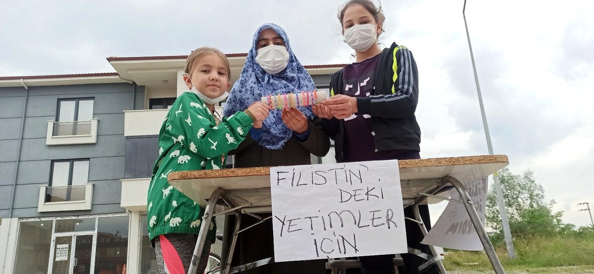 Bu çocuklar Filistinli akranları için tek yürek oldu