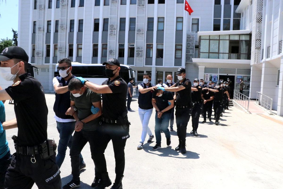 Devleti dolandıran 21 şahıs tutuklandı