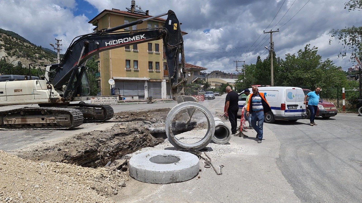 Doğalgaz borusu patladı, büyük panik yaşandı