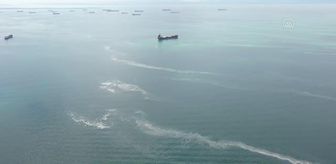 DRONE - Deniz salyası Anadolu Yakası'nda bazı bölgelerde görülmeye devam ediyor