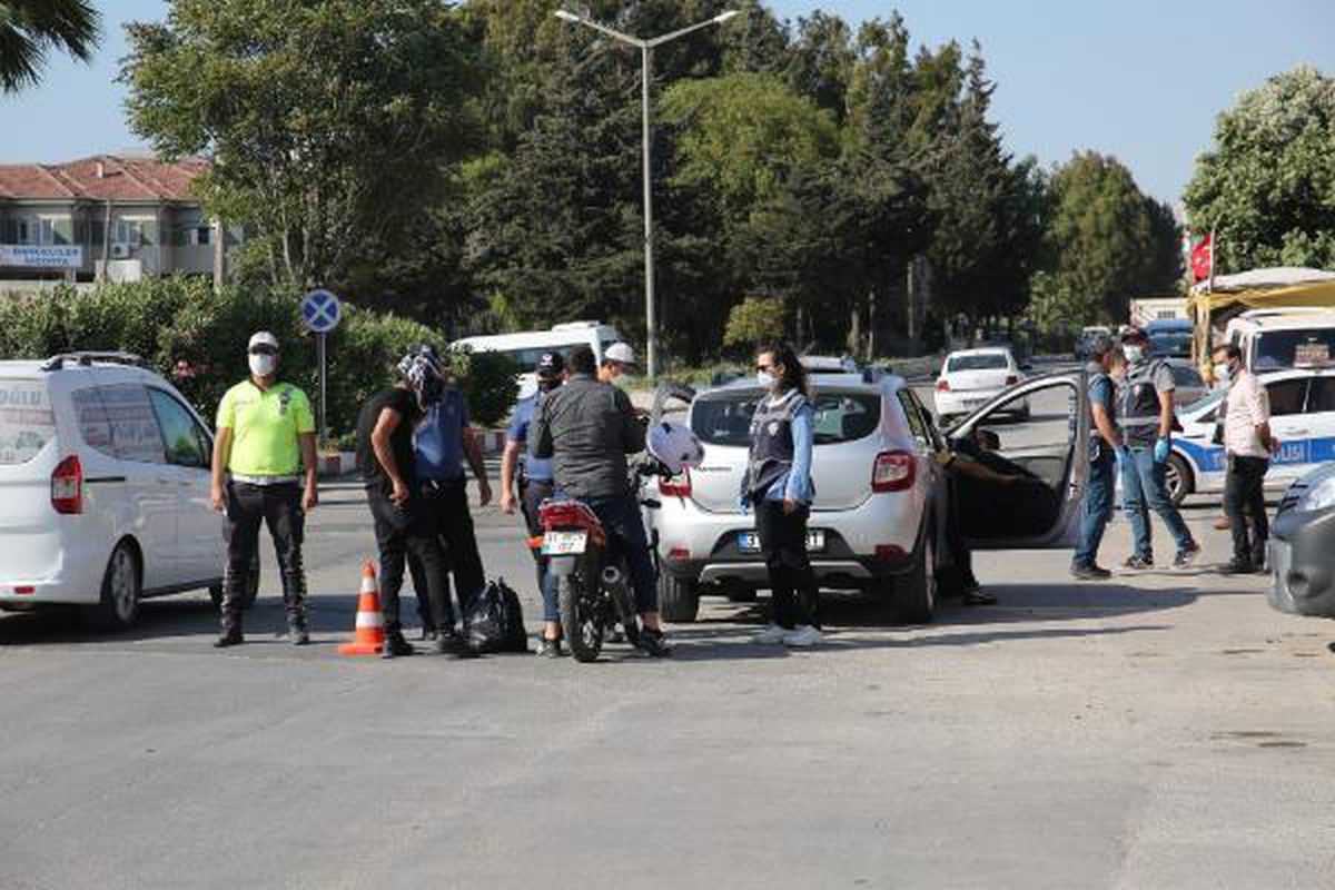 Hatay\'da 160 polisle asayiş ve trafik uygulaması