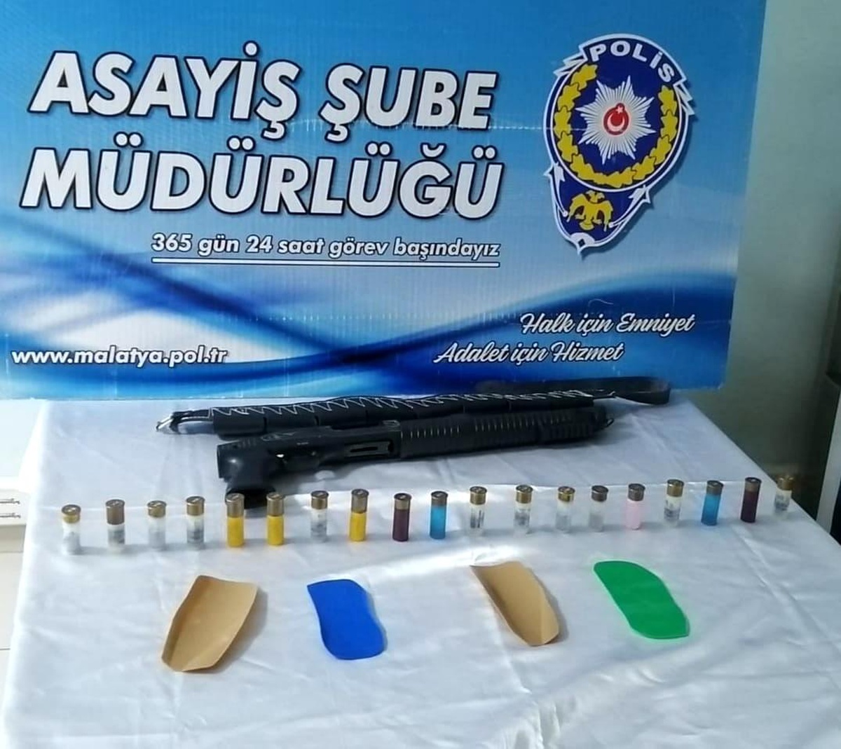 Hırsız şüphelisi polis kontrol noktasında yakalandı