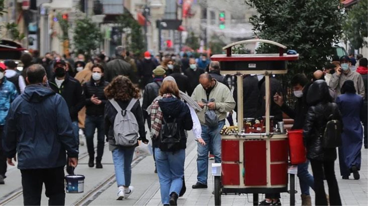 Koronavirüs salgınının başından beri İstanbul\'da en düşük vaka oranı dün görüldü