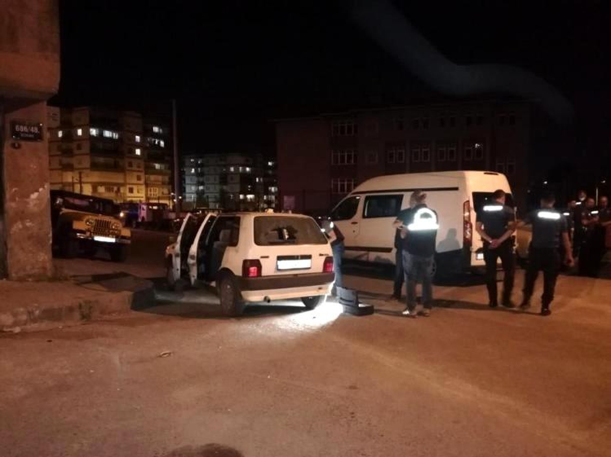Son dakika haberi... İzmir\'de 1 kişinin öldüğü cinayete 2 tutuklama