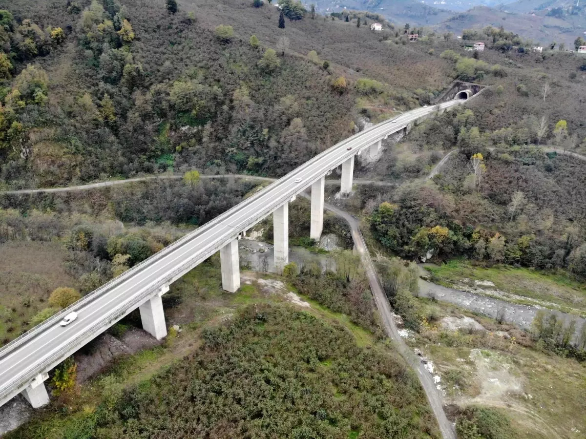 Karadeniz\'in "Samsun-Sarp Demiryolu" ısrarı