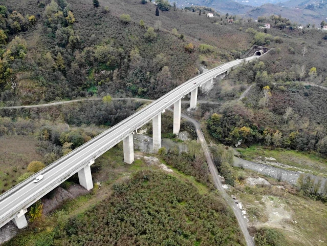 Karadeniz'in Samsun-Sarp Demiryolu ısrarı