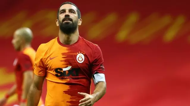 Altay, Galatasaray ile sözleşmesi sona eren Arda Turan'a kaptanlık teklif etti Altay, Galatasaray ile sözleşmesi sona eren Arda Turan'a kaptanlık teklif etti