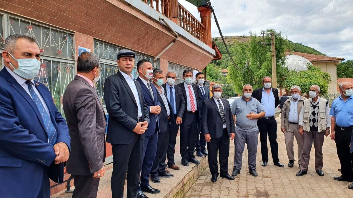 MHP\'li Bulut: "Köy hayatı biterse Türkiye biter"
